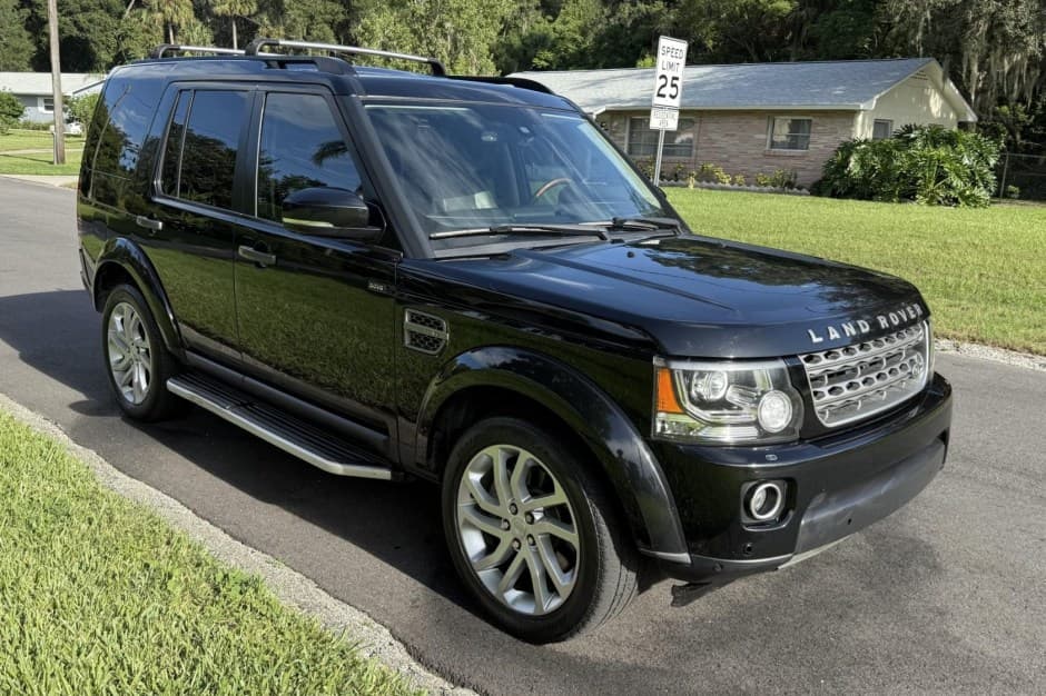 2016 Land Rover LR4 sold for $11,500