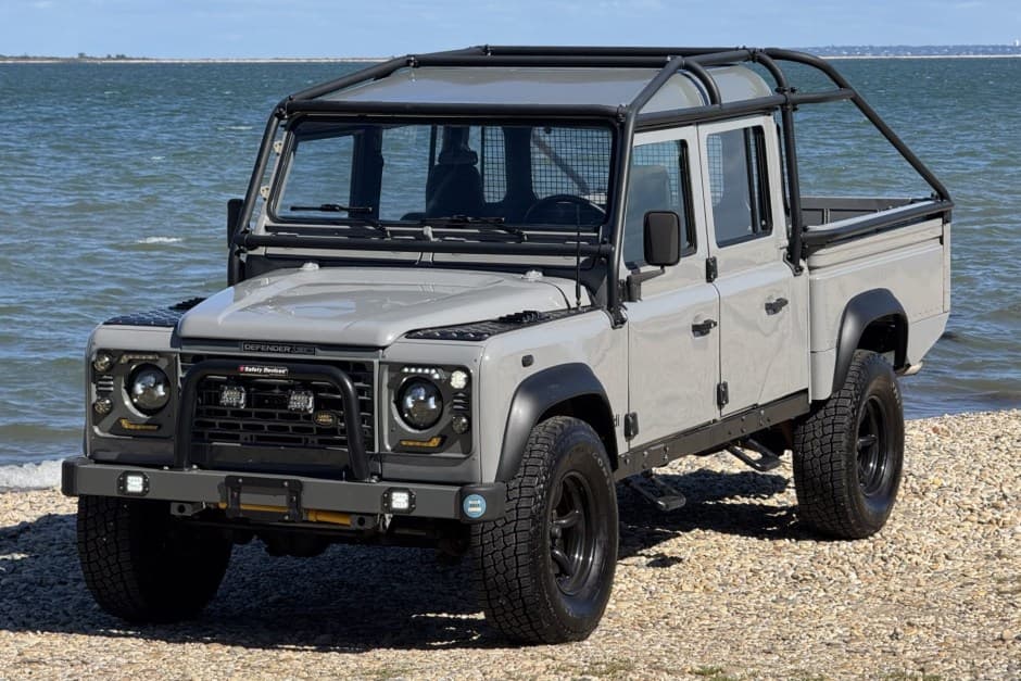 1995 Land Rover 127 / Defender 130 sold for $45,000