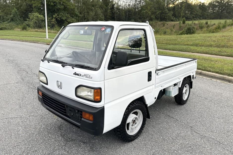 1992 Honda Acty sold for $9,100