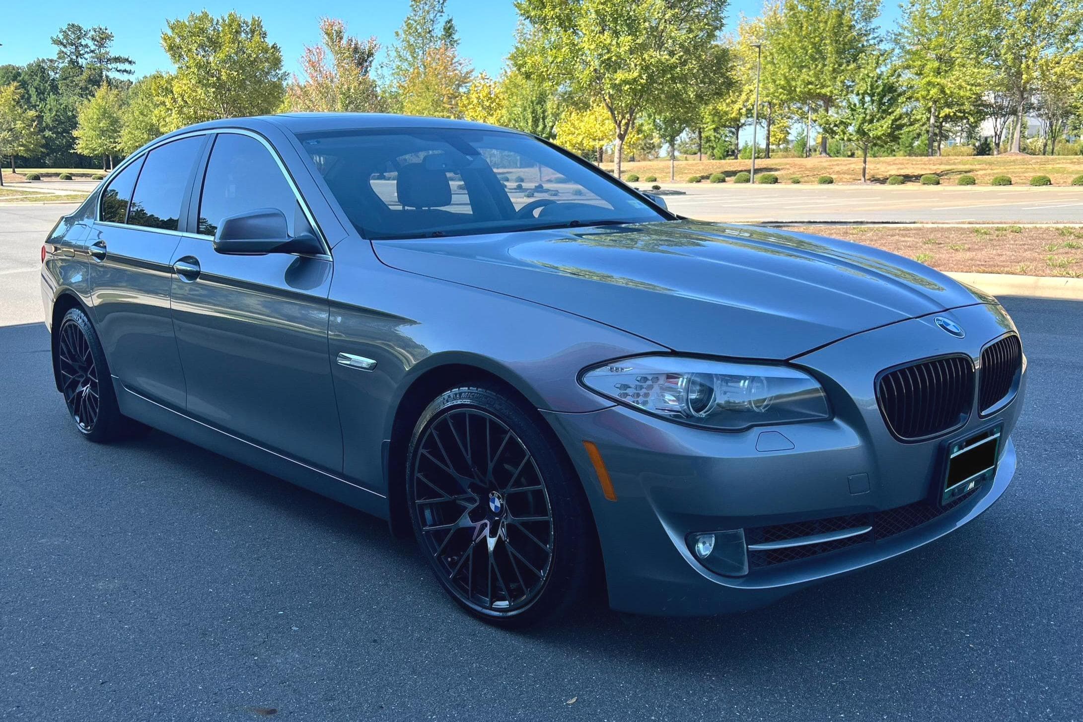 2013 BMW 5 Series sold for $10,100
