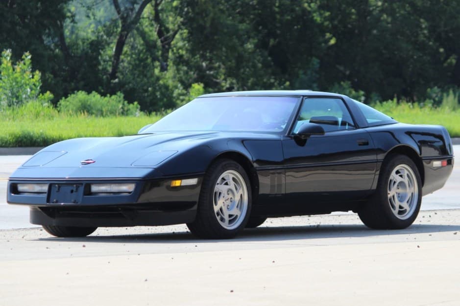 1990 Chevrolet Corvette C4 ZR-1 sold for $26,500