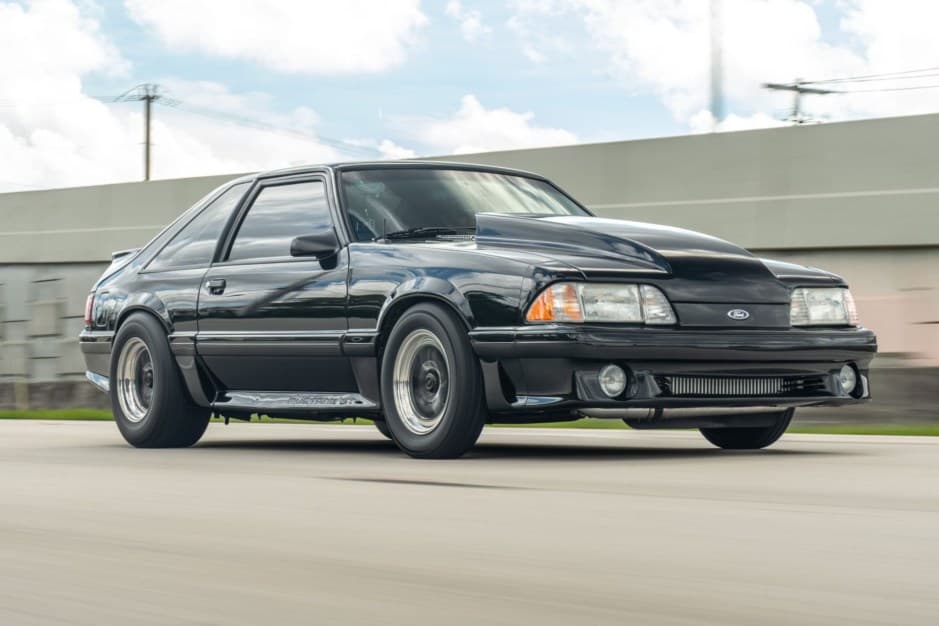 1990 Ford Fox-Body Mustang sold for $27,250
