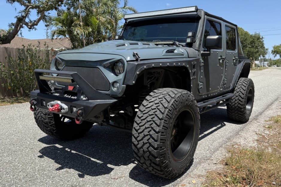 2014 Jeep Wrangler JK (2007-2018) sold for $15,000