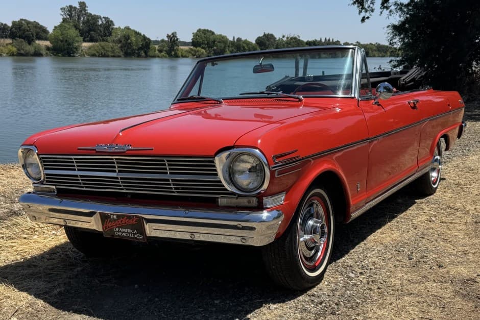 1962 Chevrolet Nova sold for $18,250
