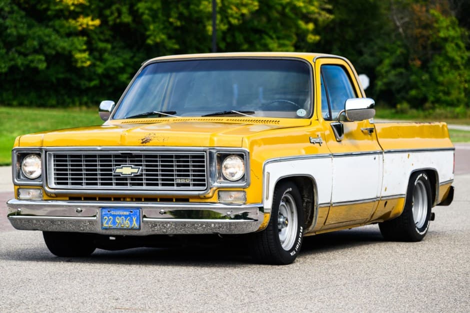 1974 Chevrolet C/K (1973-1991) sold for $17,000