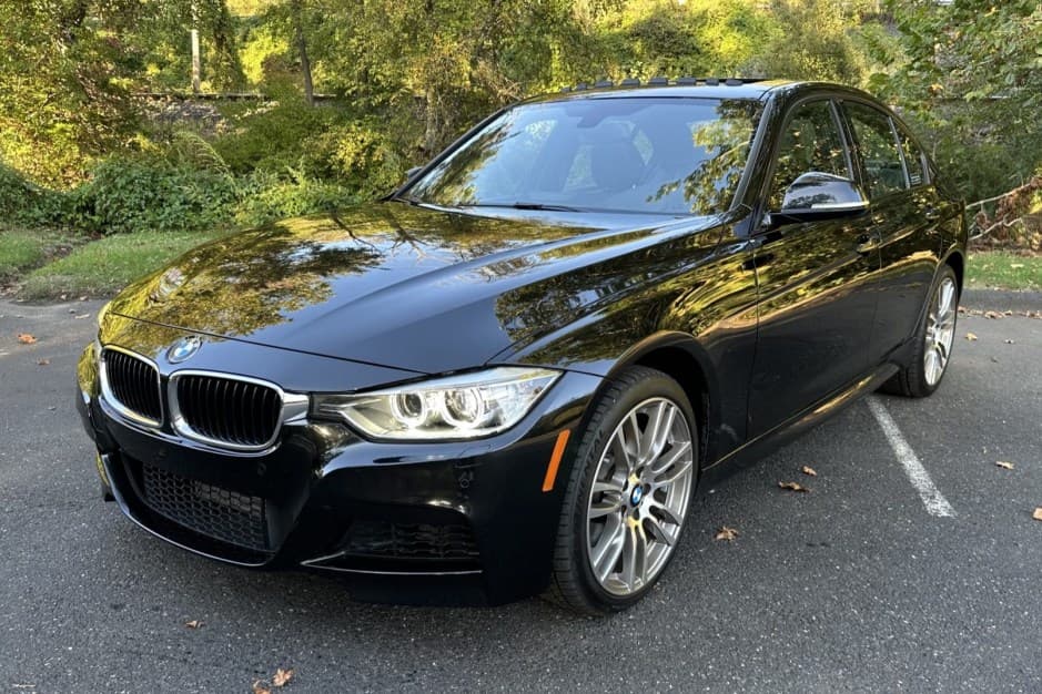 2014 BMW F30 3-Series Sedan sold for $26,000