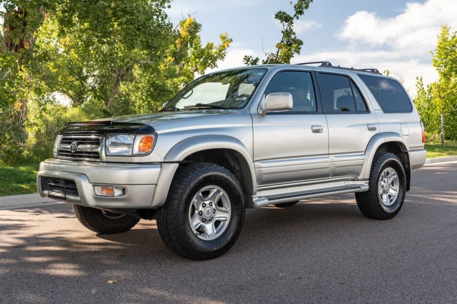 1999 Toyota 4Runner (N180) sold for $15,750