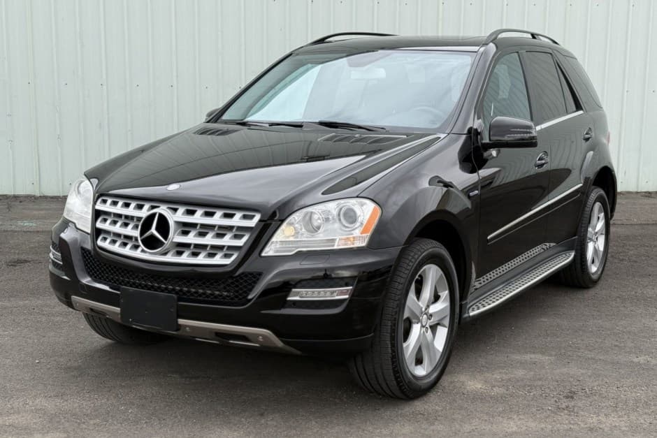 2011 Mercedes-Benz M-Class & GLE-Class sold for $10,000