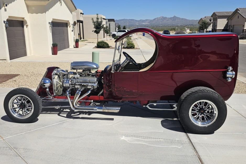 0 Ford Hot Rod sold for $13,777