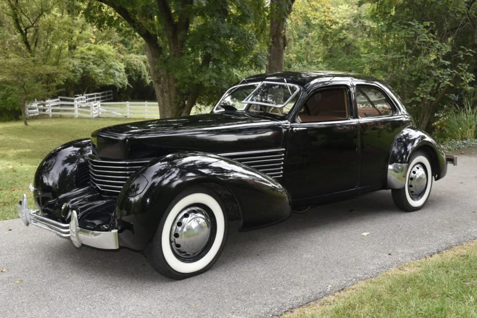 1936 Cord 810/812 sold for $61,000