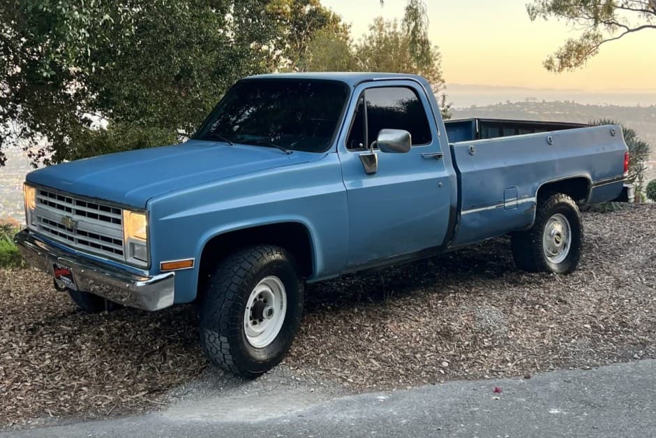 1987 Chevrolet C/K (1973-1991) sold for $8,000