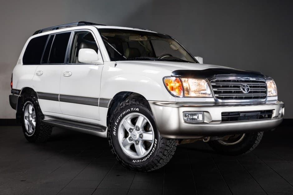 2004 Toyota Land Cruiser 100-Series sold for $34,500