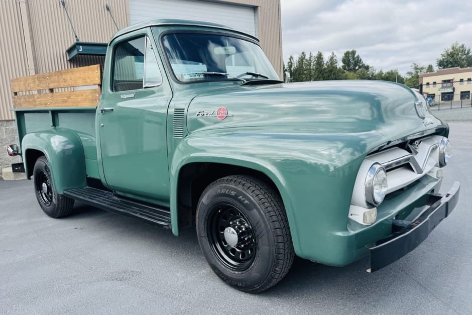 1955 Ford F-Series 1953-1956 sold for $26,000