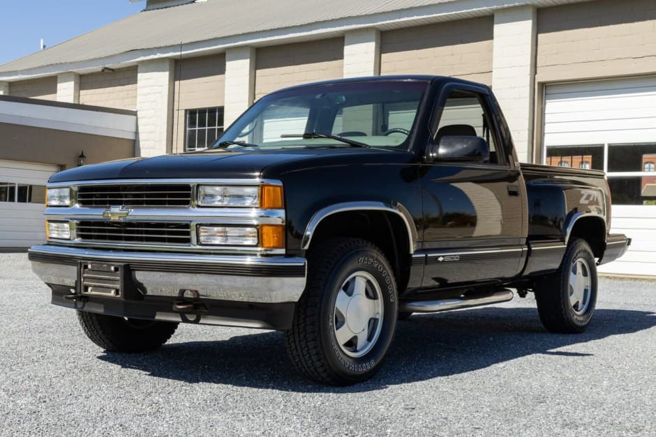 1997 Chevrolet C/K GMT400 (1988-2002) sold for $14,250