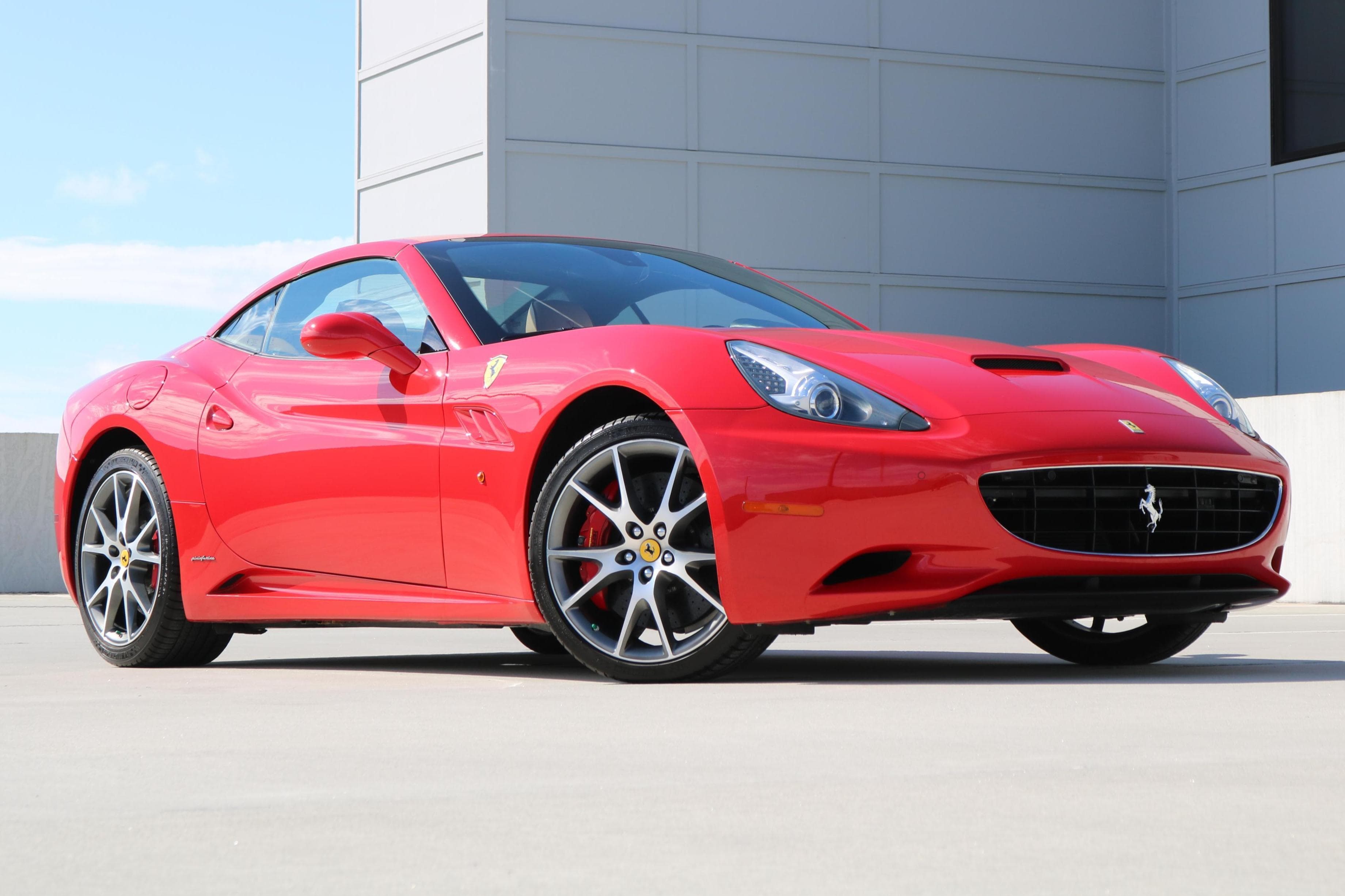 2014 Ferrari California sold for $89,000