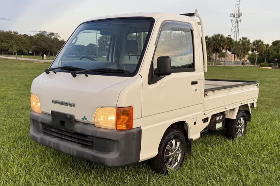 1999 Subaru Sambar sold for $7,900