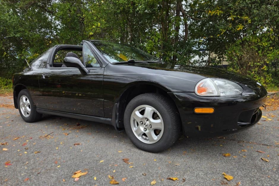 1997 Honda Civic Del Sol sold for $7,200