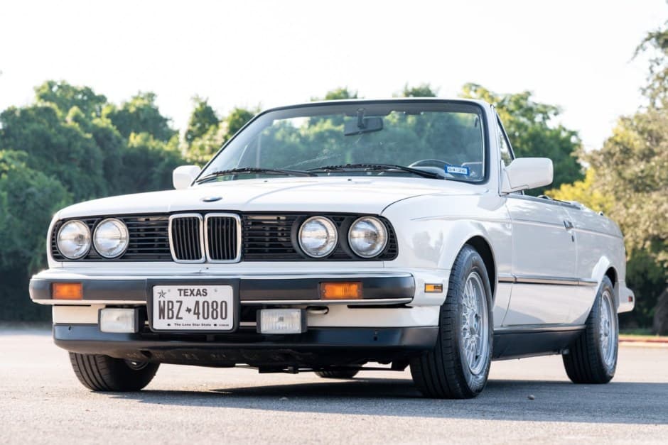 1991 BMW E30 3-Series Convertible sold for $18,325