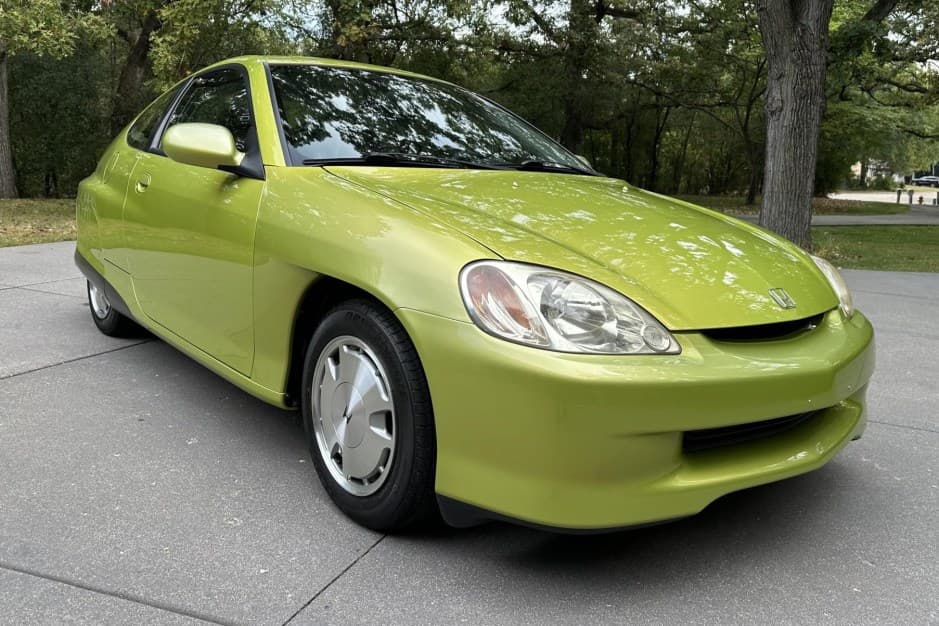 2000 Honda Insight sold for $23,500