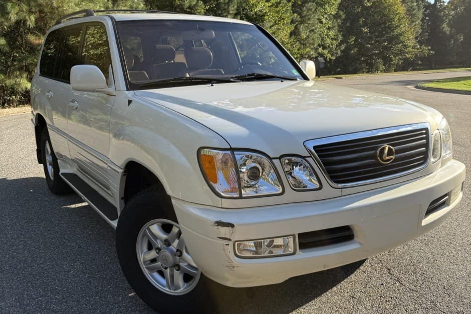 1999 Lexus LX470 sold for $19,000