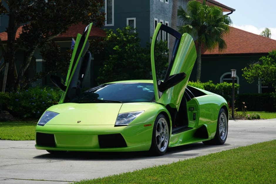 2004 Lamborghini Murciélago sold for $305,007