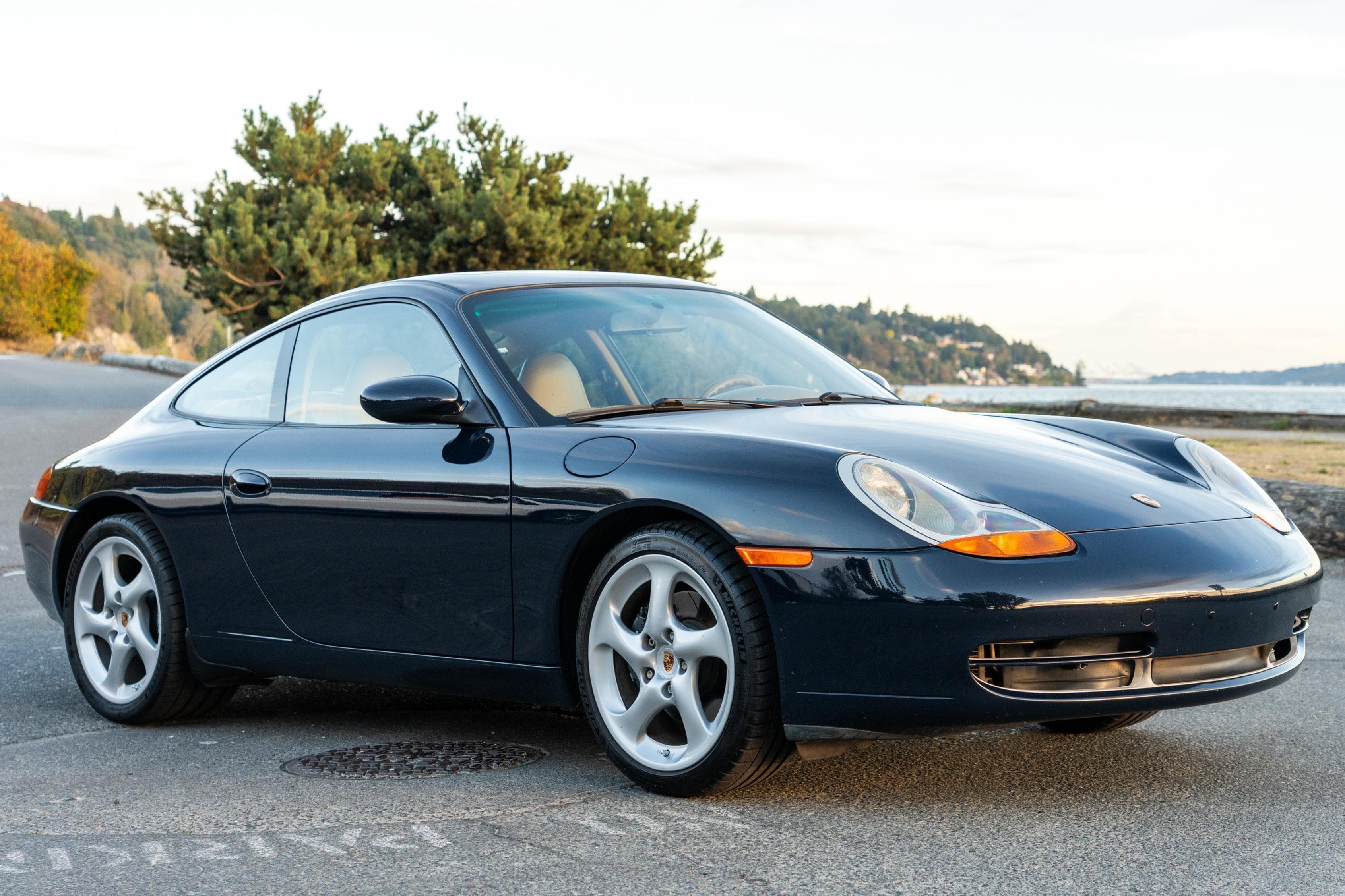 1999 Porsche 996 911 sold for $25,750