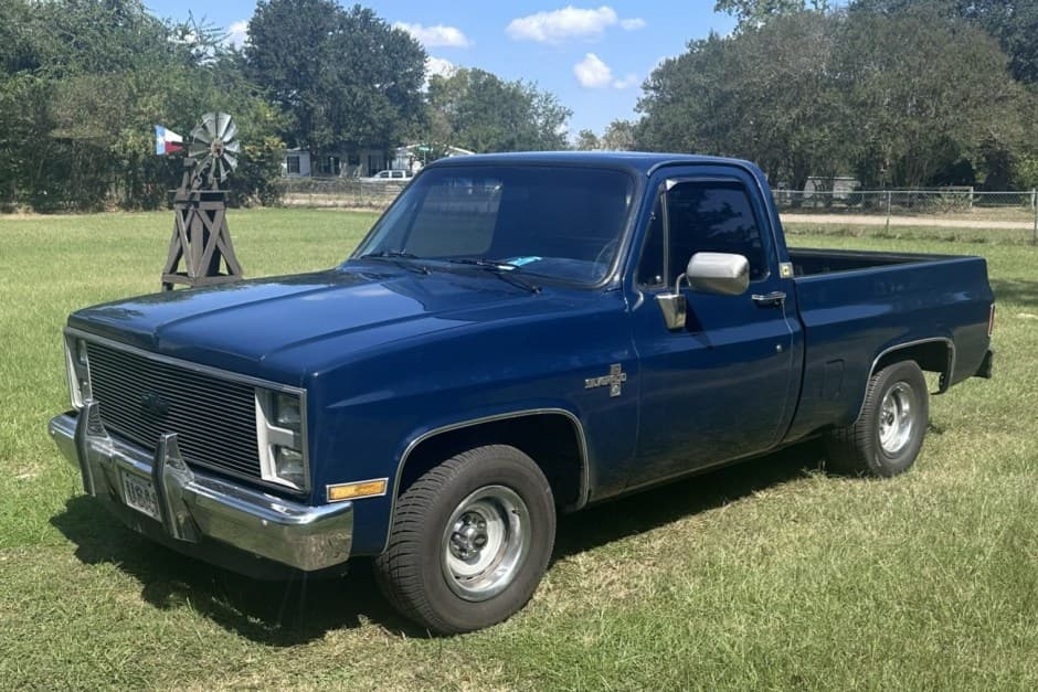 1985 Chevrolet C/K (1973-1991) sold for $11,500
