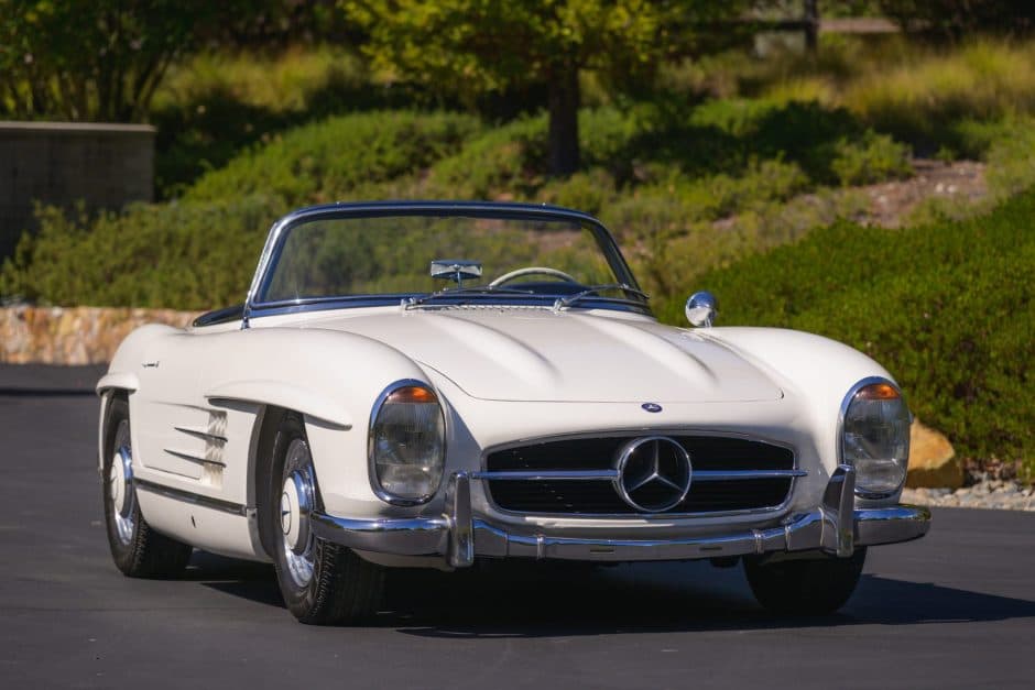 1962 Mercedes-Benz 300SL Gullwing & Roadster sold for $1,421,000