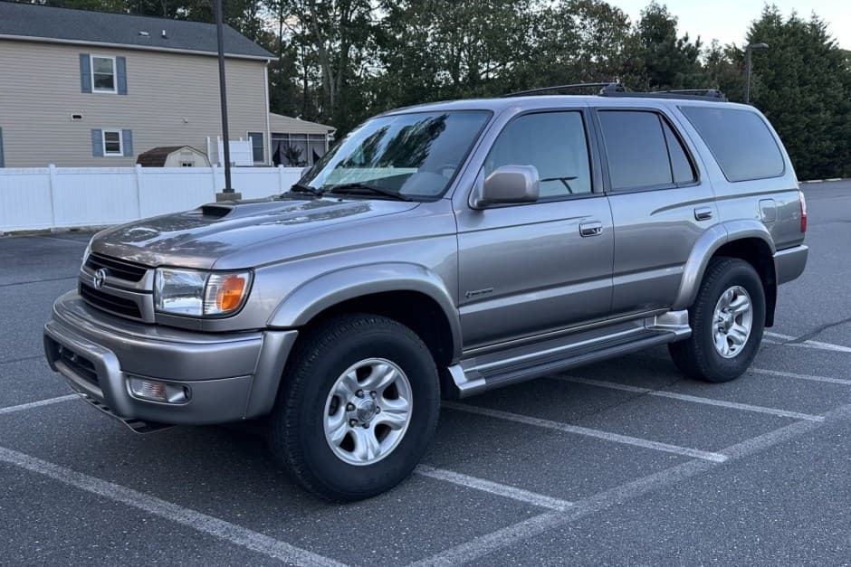 2002 Toyota 4Runner (N180) sold for $17,500