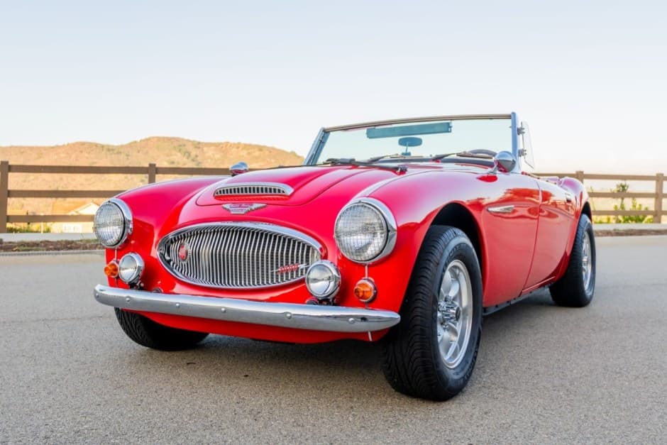 1991 Austin-Healey 3000 sold for $10,500
