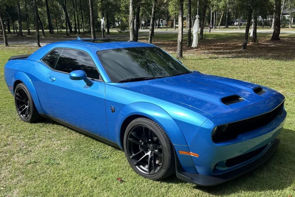2023 Dodge Challenger SRT Hellcat sold for $70,000
