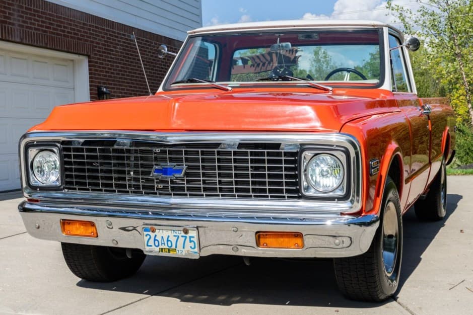 1971 Chevrolet C/K (1967-1972) sold for $8,300