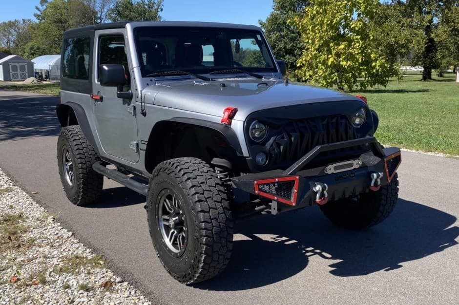 2014 Jeep Wrangler JK (2007-2018) sold for $13,420