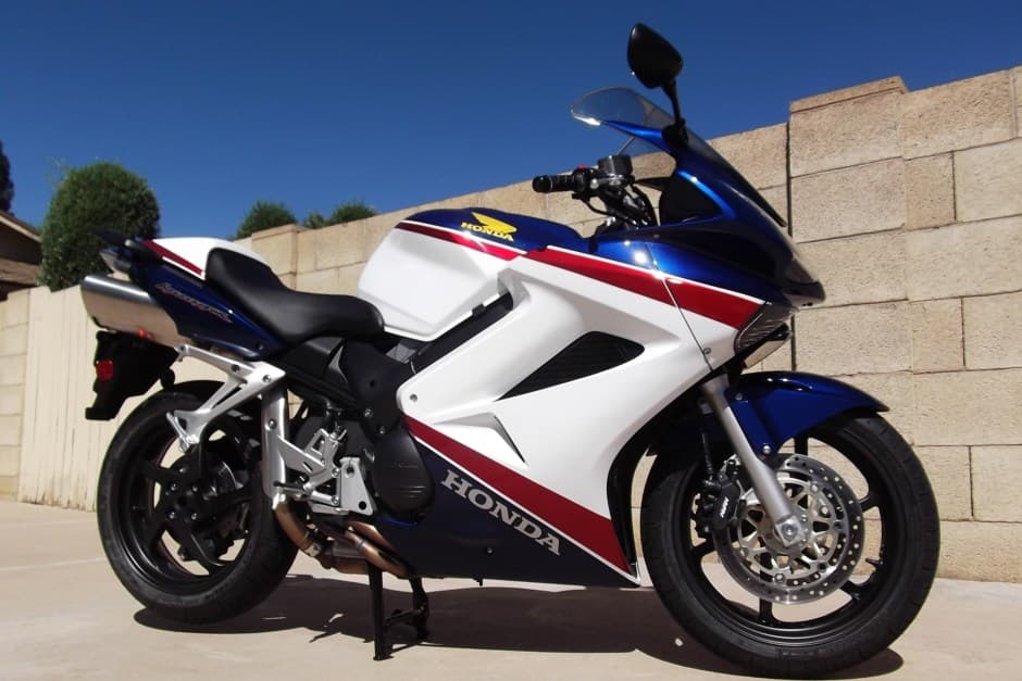 2007 Honda VF & VFR sold for $9,600
