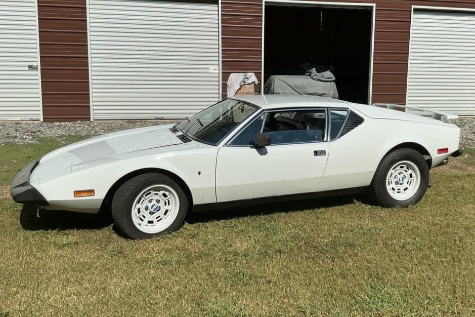 1974 DeTomaso Pantera sold for $75,000
