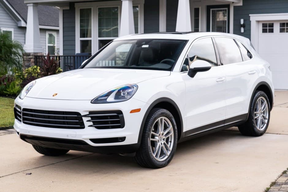 2019 Porsche 9Y0/9Y3 Cayenne (2019-) sold for $30,000