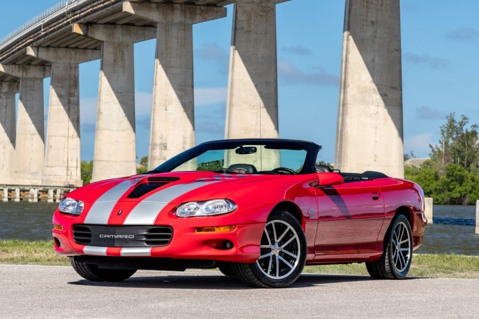 2002 Chevrolet Camaro 4th Generation 1993-2002 sold for $26,000