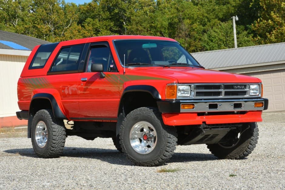 1989 Toyota 4Runner (N60) sold for $16,900