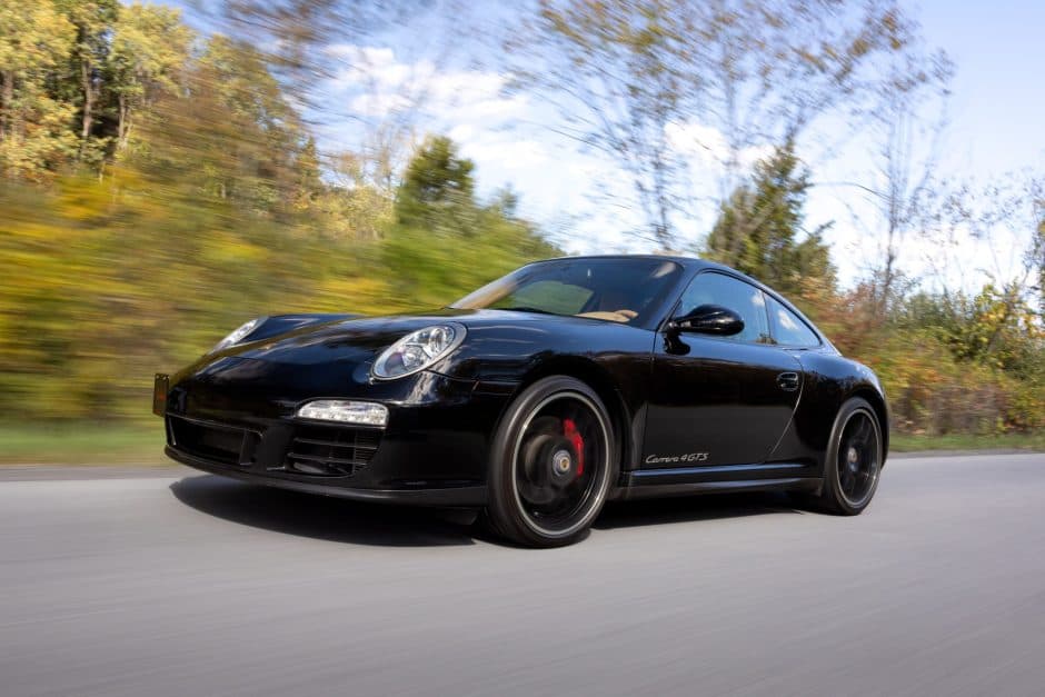 2012 Porsche 997 911 (Non-Turbo/GT2/GT3) sold for $94,000
