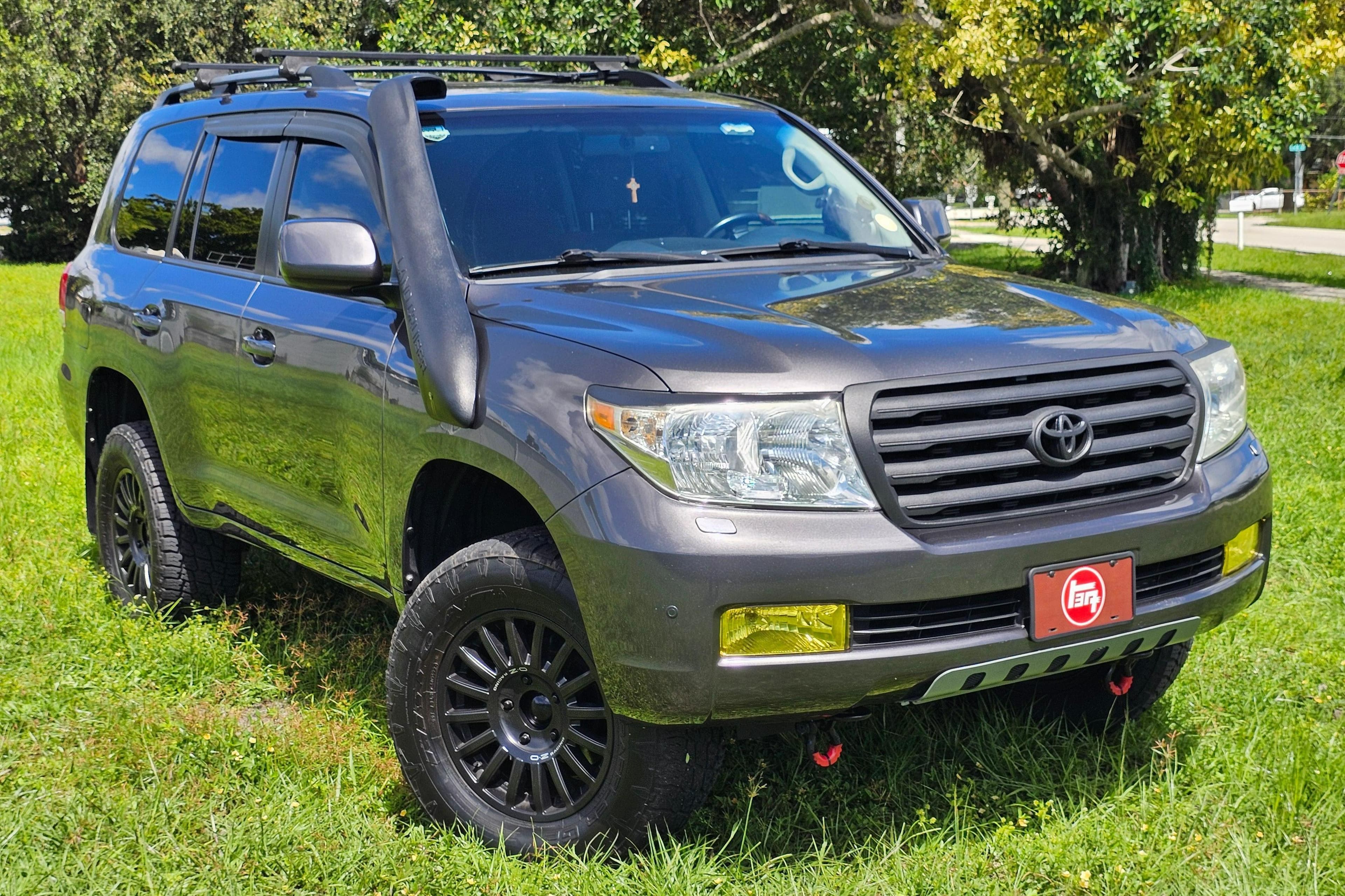 2008 Toyota Land Cruiser sold for $15,000
