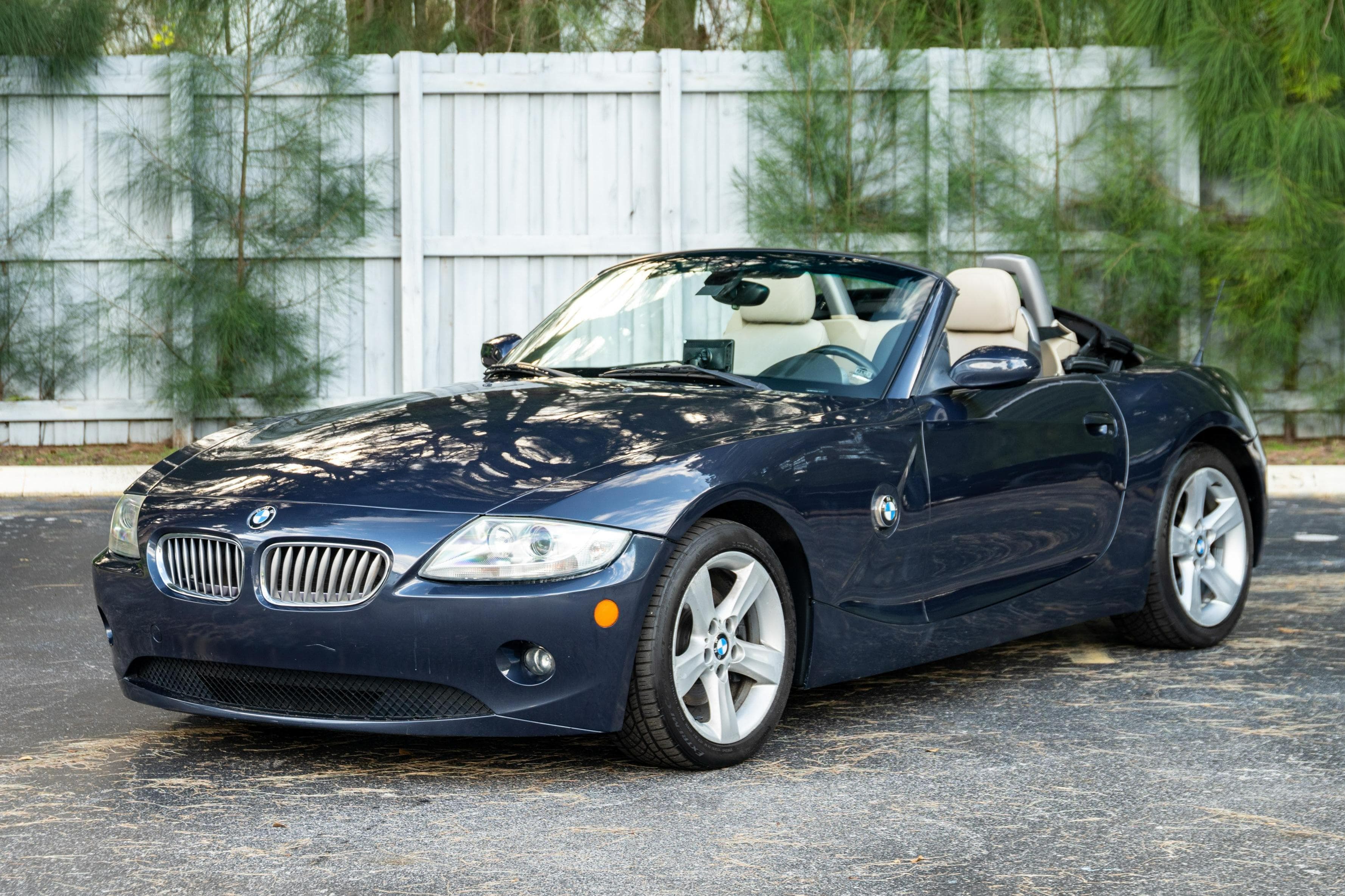 2005 BMW Z4 sold for $8,600