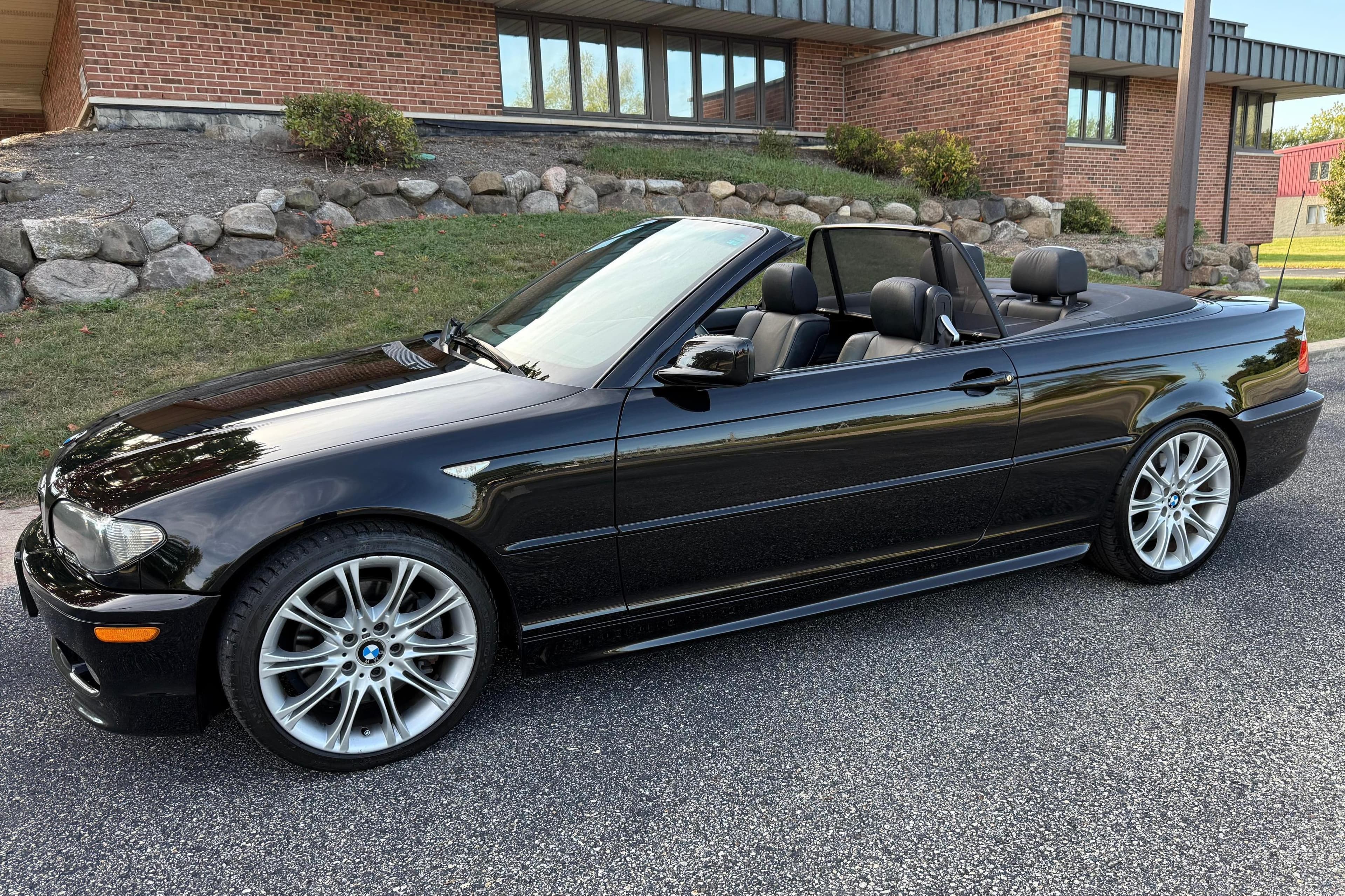 2006 BMW 3 Series sold for $9,200