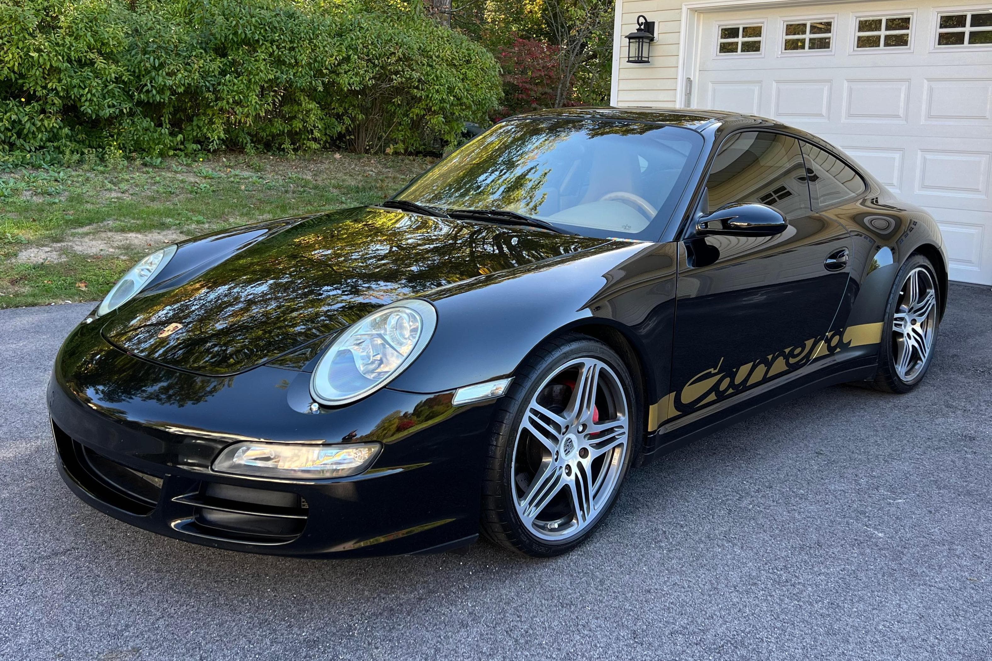 2007 Porsche 997 911 sold for $33,000
