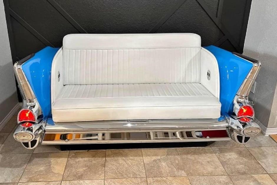 1957 Chevrolet Bel Air sold for $7,700