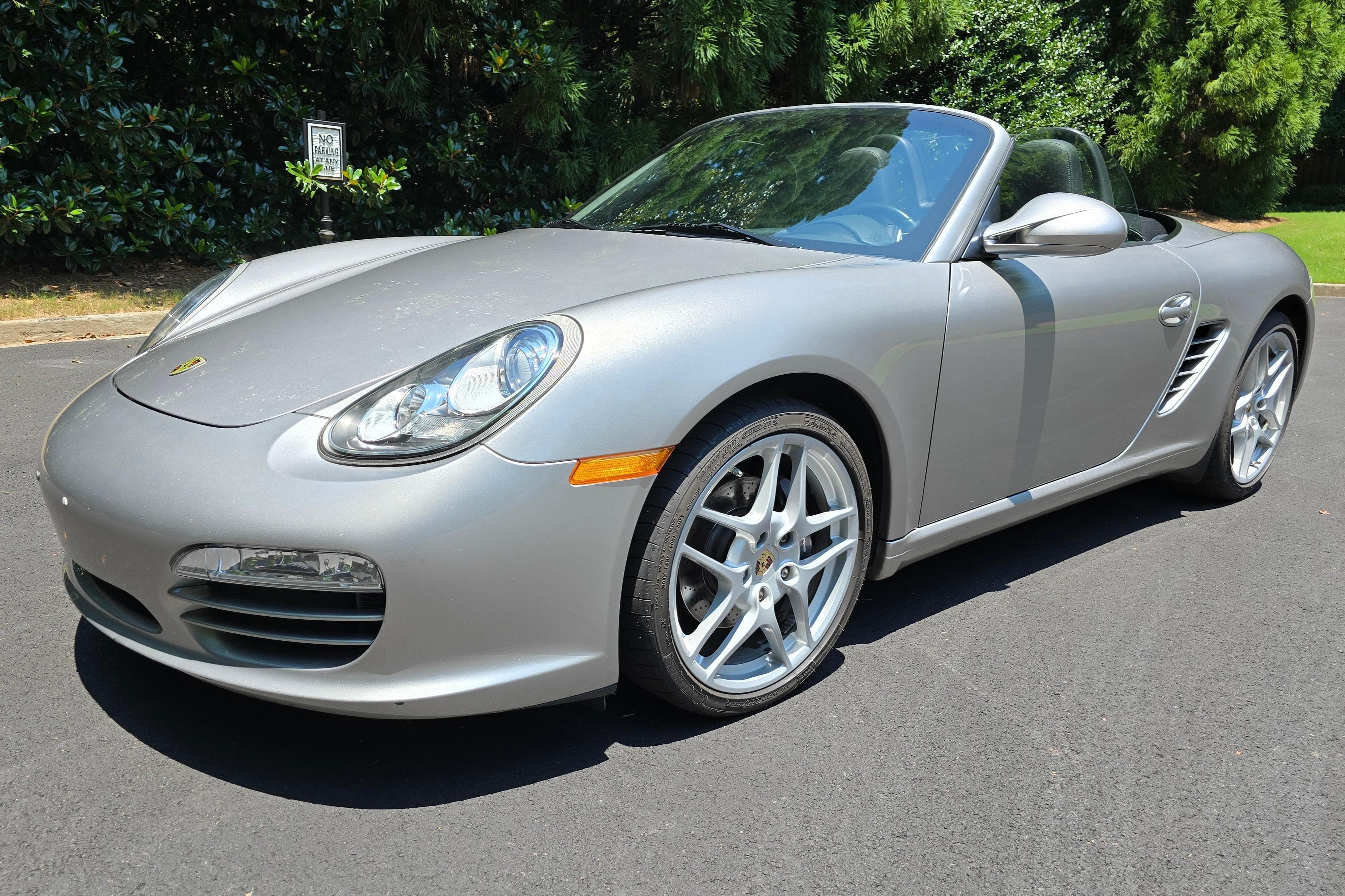 2012 Porsche 987 Boxster sold for $24,250