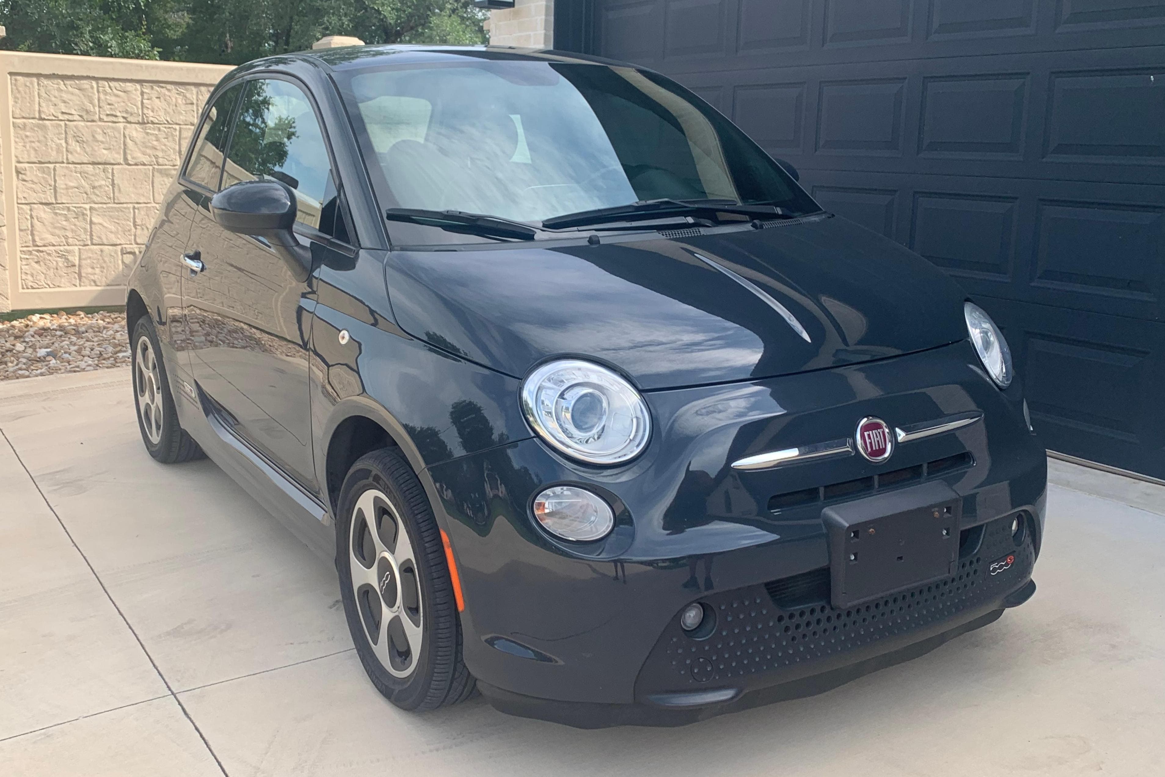2016 Fiat 500 sold for $4,444
