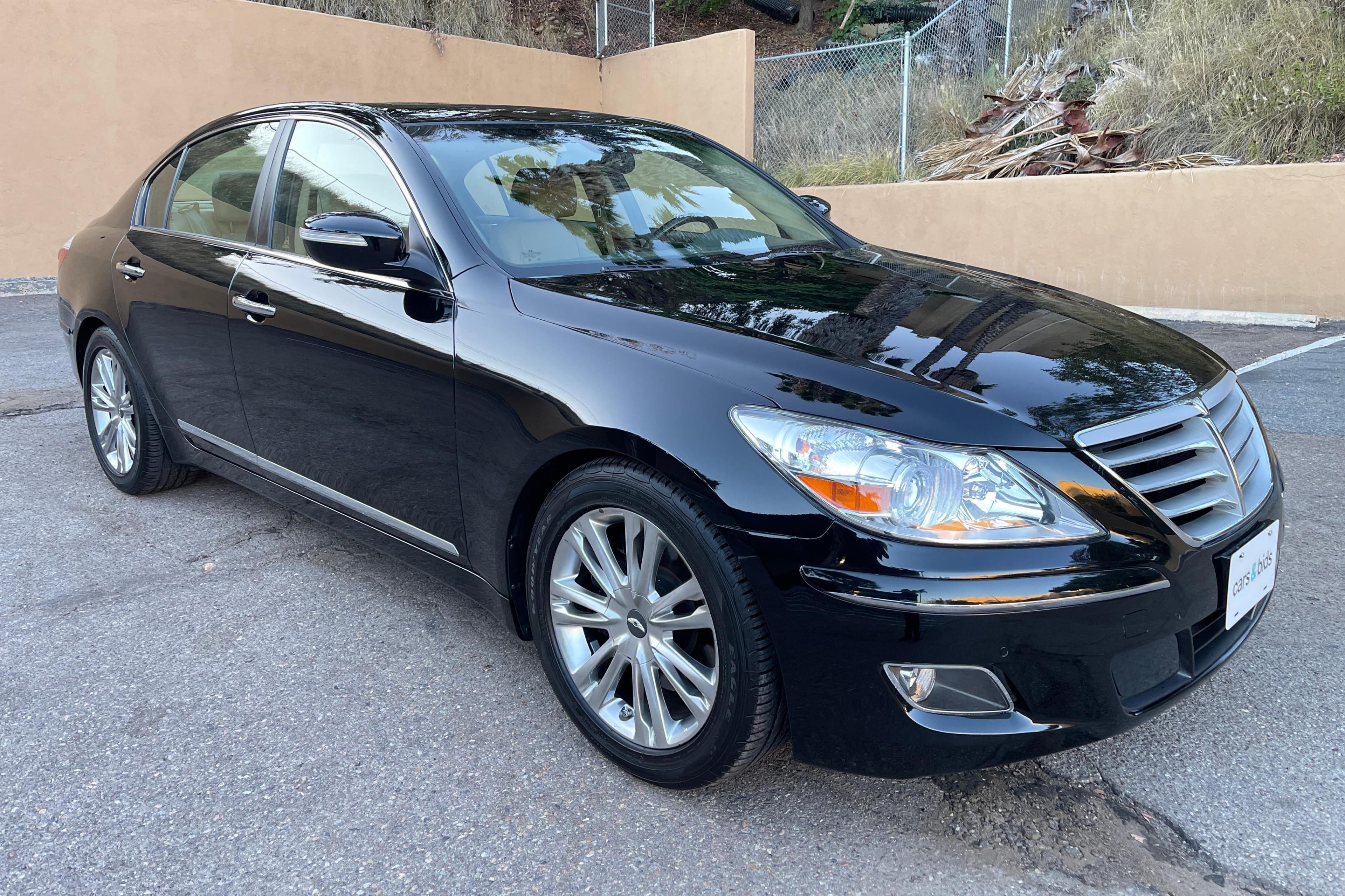 2011 Hyundai Genesis sold for $13,500