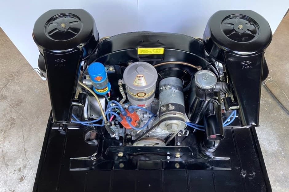 0 Porsche 912 sold for $7,500