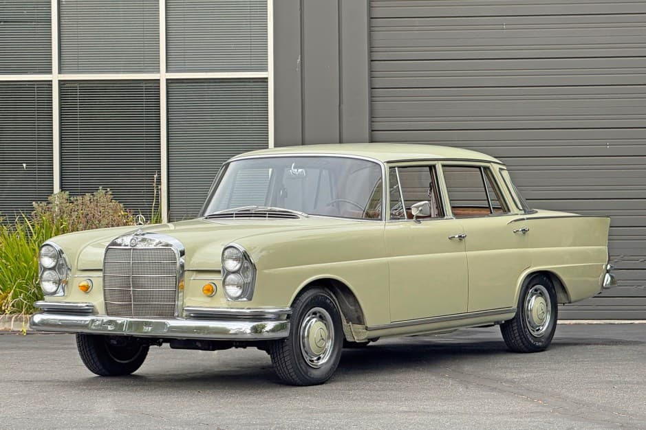 1967 Mercedes-Benz W111 Sedan sold for $12,555