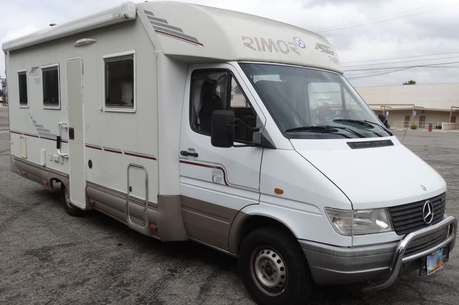 1997 Mercedes-Benz Sprinter sold for $22,000